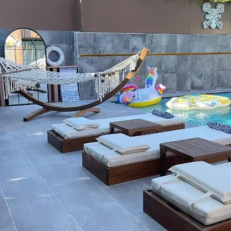Bed and Breakfast Sevilla Lounge Çeşme